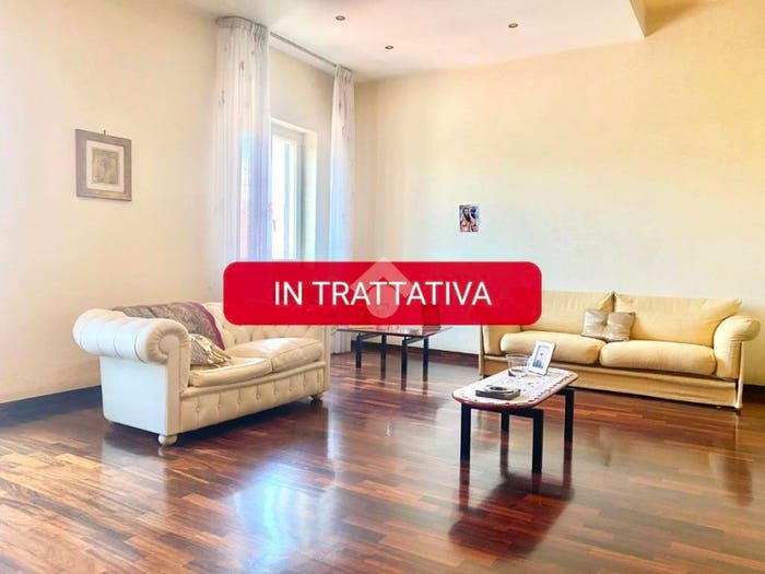 Appartamento con 5 locali in vendita in Via II Traversa Macello, Poggioreale, Napoli