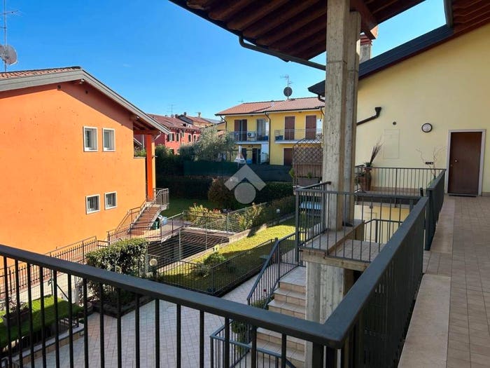 Appartamento trilocale in vendita in Via Milano, Centro, Peschiera del Garda