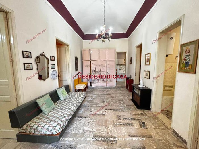 Appartamento con 5 locali in vendita in Via Ricca Salerno, Acquedolci