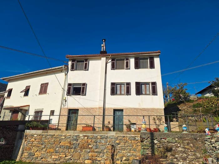 Appartamento con 5 locali in vendita in Via Mario Adda, Bolzaneto, Genova