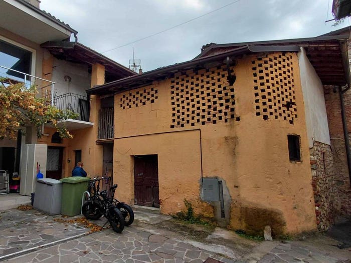 Casa trilocale in vendita in Via Garibaldi Palazzi, Castello, Puegnago sul Garda