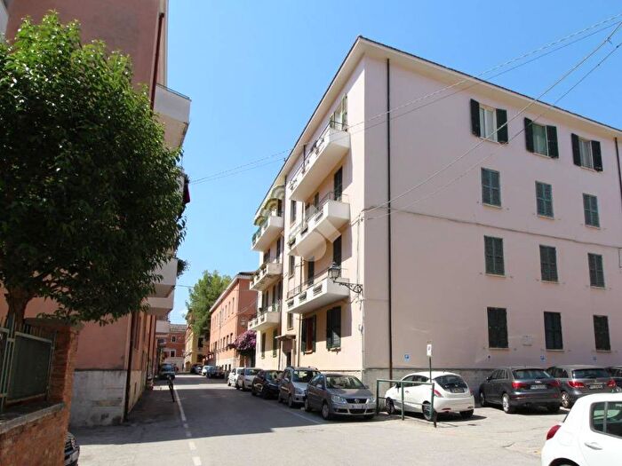Appartamento con 5 locali in vendita in Via Vinciguerra, Centro, Teramo