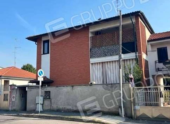 Appartamento quadrilocale in vendita in Via San Sebastiano, Ravello Villastanza Villapia, Parabiago