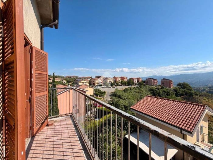Appartamento quadrilocale in vendita in Via Pulsano, Tessano, Dipignano