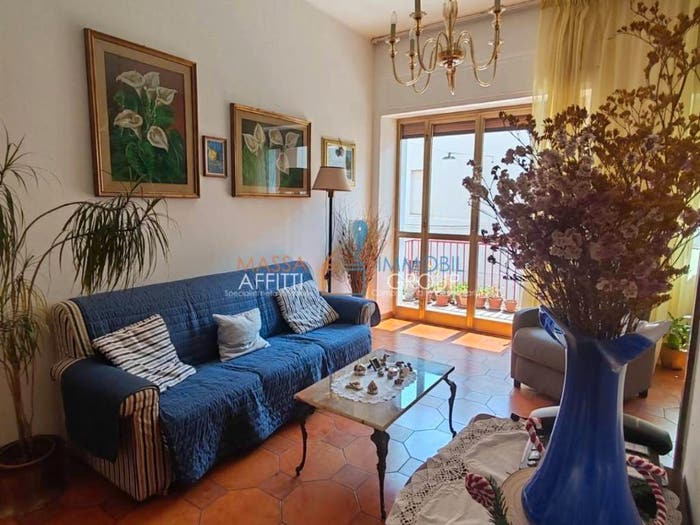 Appartamento con 5 locali in vendita in Viale Eugenio Chiesa, Centro, Massa