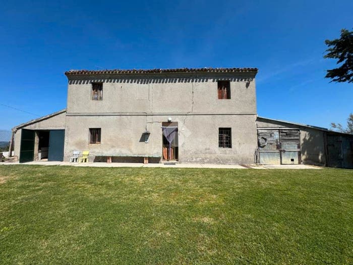 Casa con 6 locali in vendita in Via ripe, Montelabbate
