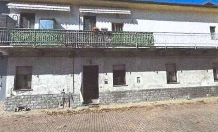 Appartamento trilocale in vendita in Via Durini, Gorla Minore