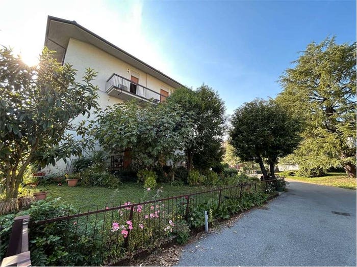 Appartamento quadrilocale in vendita in Brusaporto