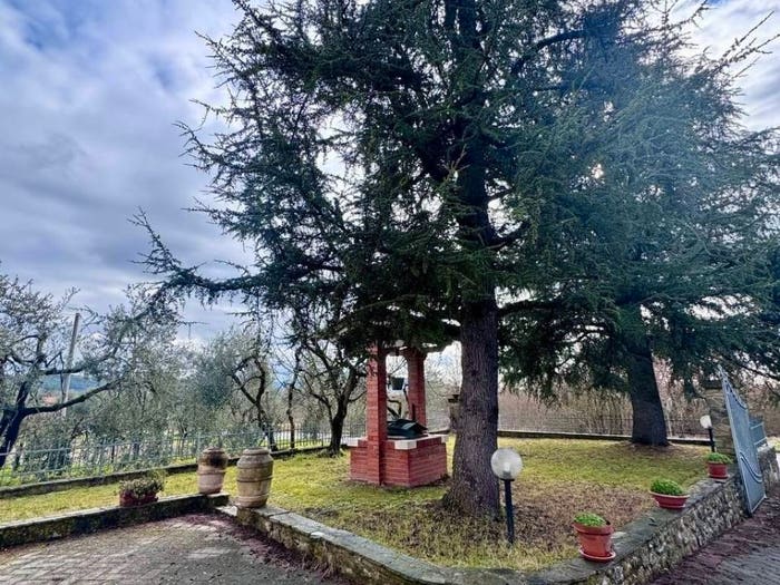 Casa con 6 locali in vendita in San Giuliano, Arezzo