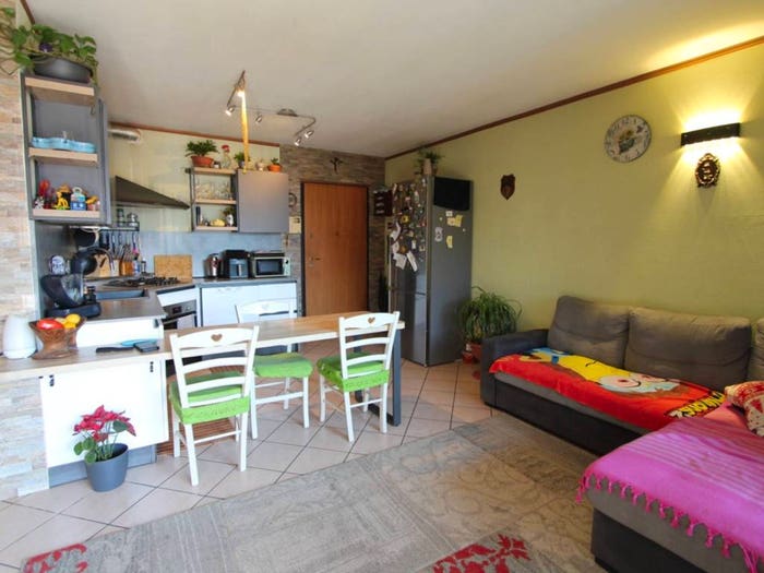 Appartamento trilocale in vendita in Via Sales, Centro, Clusone