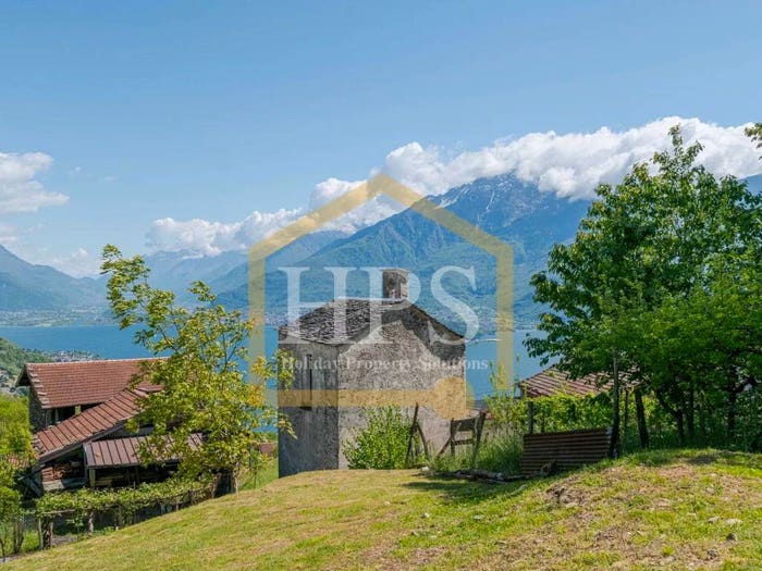 Casa in vendita in Gravedona, Gravedona ed Uniti