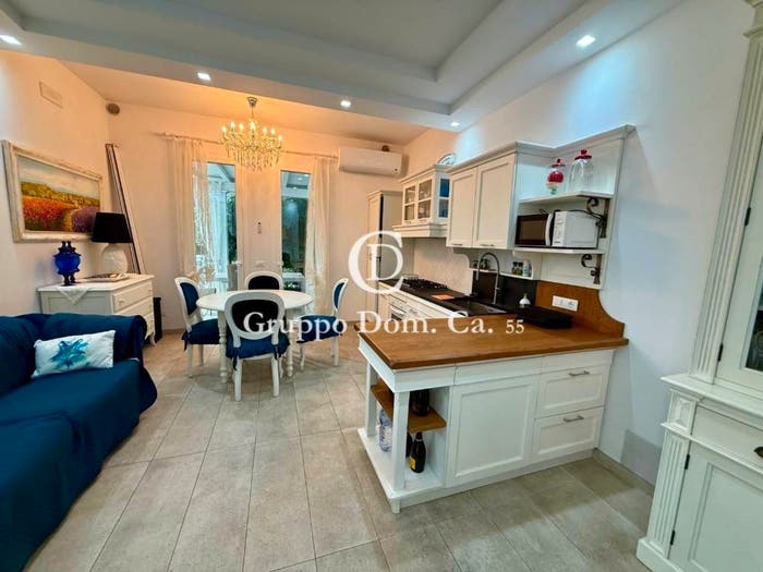 Casa con 6 locali in vendita in Via Vittorio Veneto, Centro, Forte dei Marmi