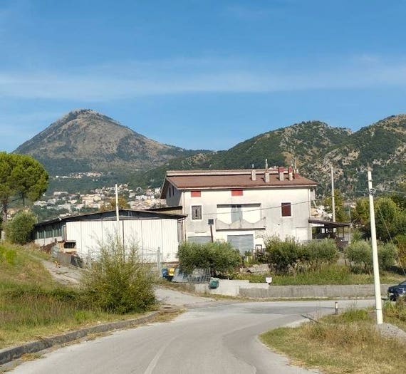 Casa con 5 locali in vendita in Strada Provinciale Tirrena, Lauria