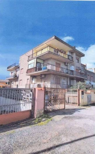 Appartamento trilocale in vendita in Via Ripi, Ponserico Cretarossa, Nettuno