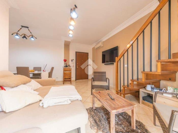 Appartamento trilocale in vendita in Via del fosso dell' osa, Castelverde, Roma