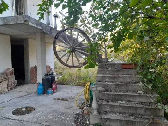 Casa con 6 locali in vendita in Via Circonvallazione No Number, Monteodorisio
