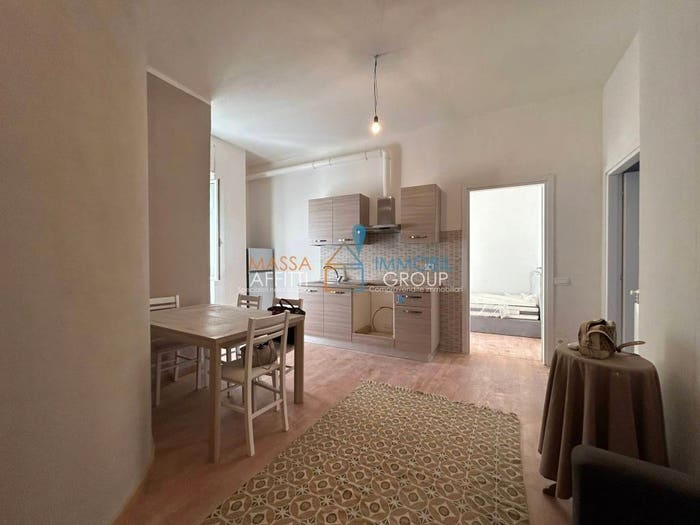 Appartamento trilocale in vendita in Via dei Margini, Centro, Massa