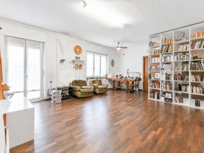 Appartamento quadrilocale in vendita in Via Calvairate, Martini Insubria, Milano