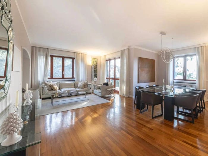 Appartamento con 5 locali in vendita in Via Pinerolo, San Siro, Milano