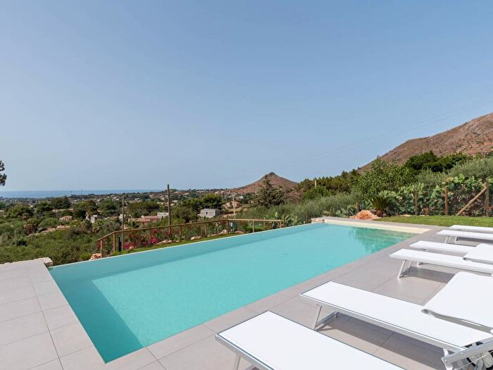 Casa con 6 locali in vendita in Strada Provinciale Fraginesi Costamante, Castellammare del Golfo