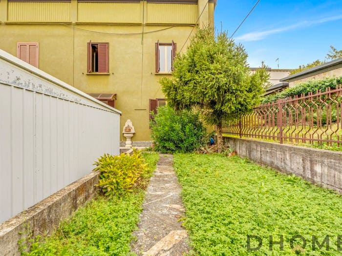 Casa trilocale in vendita in Via Fornaci Valmadrera LC Italia, Valmadrera