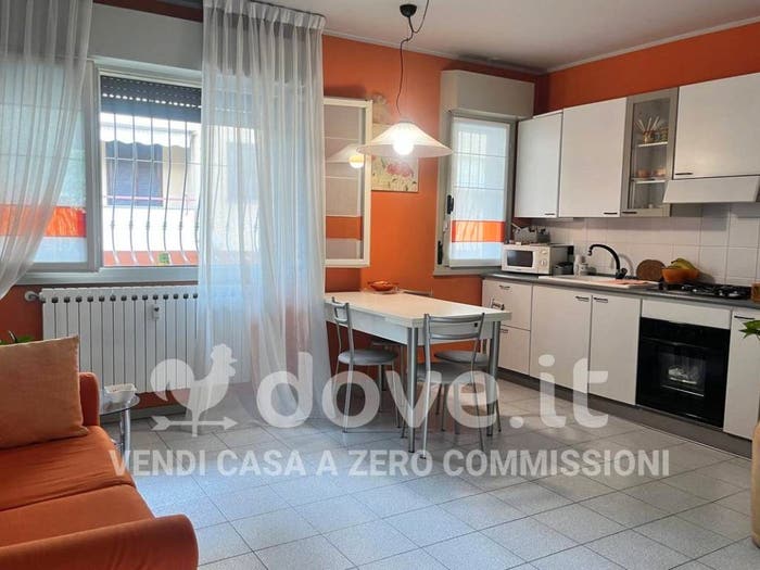 Appartamento bilocale in vendita in Via Giotto, Centro, Carate Brianza