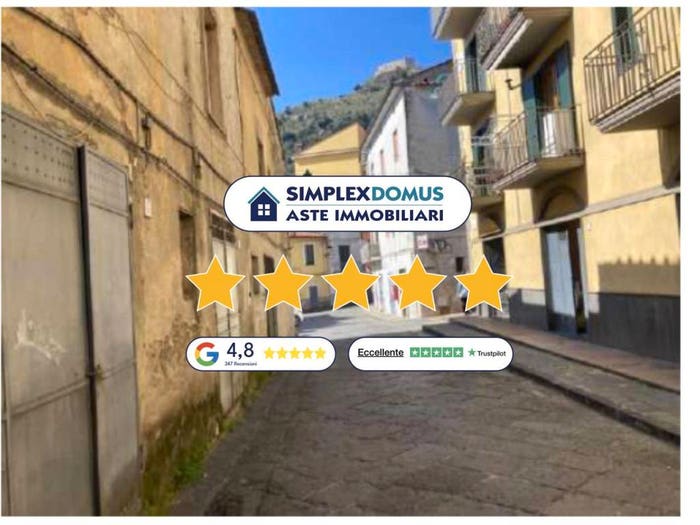 Appartamento trilocale in vendita in Fabrizio Mancusi, Mercato, Giffoni Valle Piana