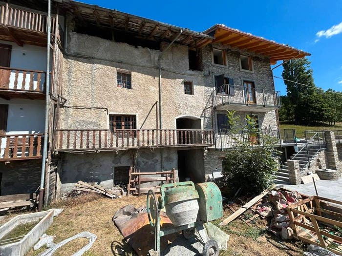 Appartamento trilocale in vendita in Frazione Grand Sarriod, SaintNicolas
