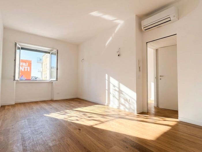 Appartamento trilocale in vendita in Via Lecco, Buenos Aires, Milano