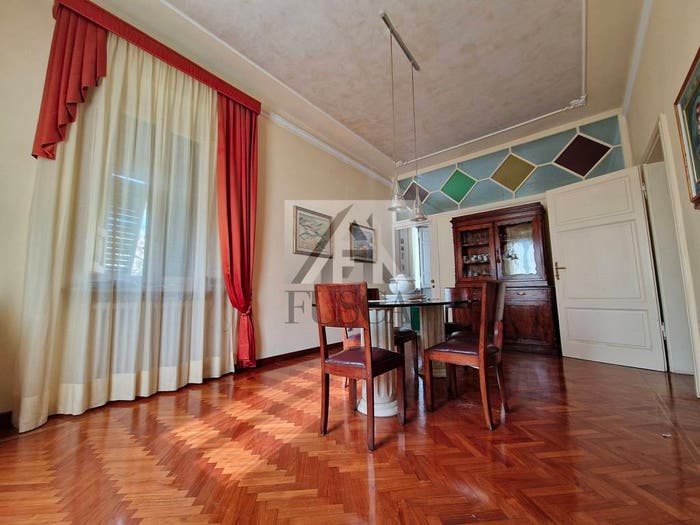Casa con 6 locali in vendita in Via Enrico Pea, Sant'Anna, Lucca