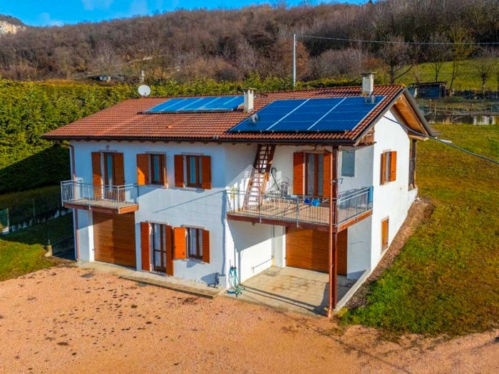 Casa quadrilocale in vendita in Via dei biancospini, Lughezzano, Bosco Chiesanuova