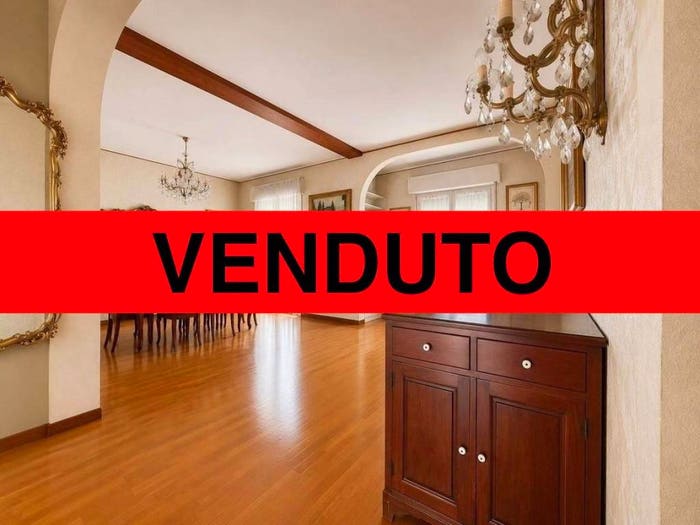 Appartamento trilocale in vendita in Via Francesco Albani, Monte Rosa Lotto, Milano