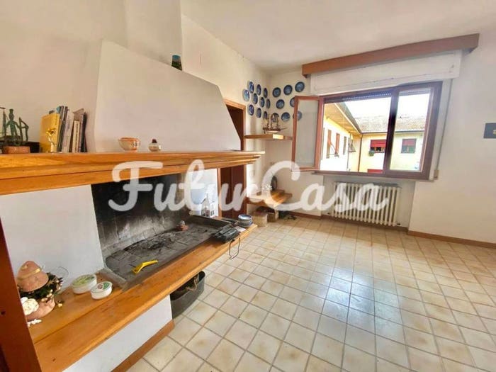 Appartamento con 6 locali in vendita in Via Enrico Fermi, Altopascio Centro, Altopascio