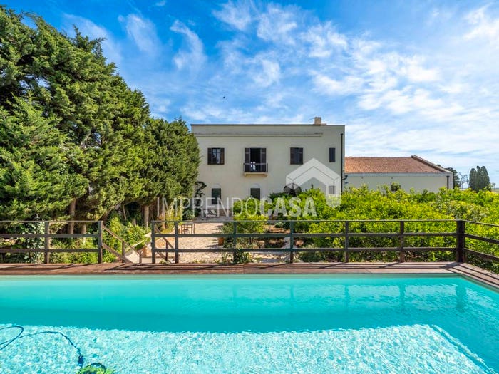 Casa con 6 locali in vendita in Viale Torrazza, Petrosino