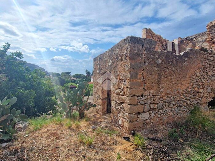 Casa bilocale in vendita in Via Schillaci, Sferracavallo Barcarello, Palermo