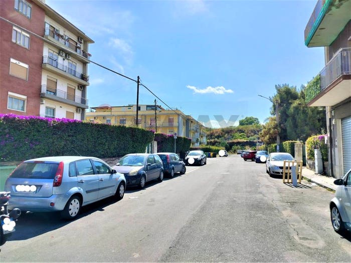 Appartamento con 5 locali in vendita in Via Masaniello, Rapisardi, Catania