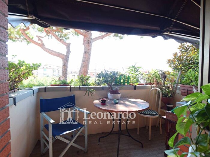 Appartamento con 5 locali in vendita in Monte Gabberi, Terminetto Migliarina, Viareggio