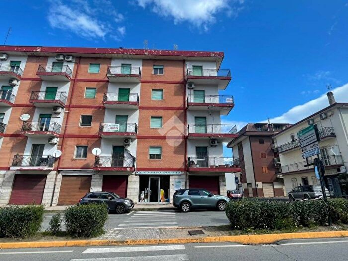 Appartamento trilocale in vendita in Via Eugenio Montale, Rossano Stazione, CoriglianoRossano