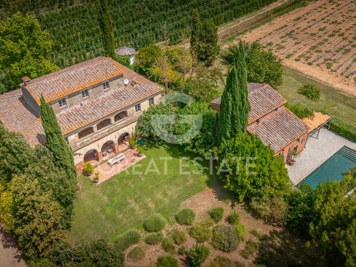 Casa con 6 locali in vendita in Piazza della Chiesa, Tegoleto, Civitella in Val di Chiana