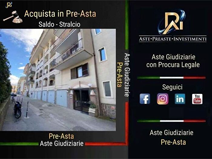 Appartamento con 5 locali in vendita in Via Michele Ruta, Via Ruggiero, Caserta