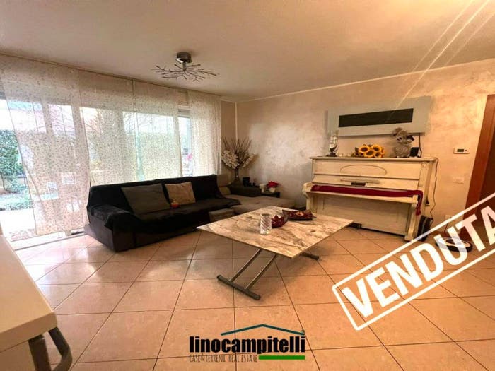 Appartamento bilocale in vendita in Via Camillo Benso di Cavour, Centro, Cernusco sul Naviglio