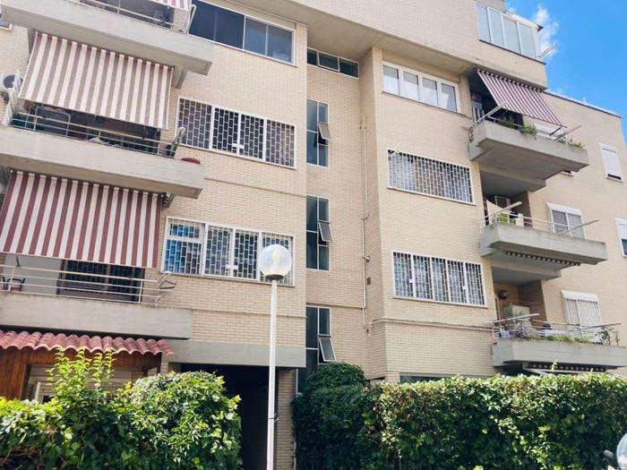 Appartamento quadrilocale in vendita in Via Poggio Verde, Casetta Mattei Corviale, Roma