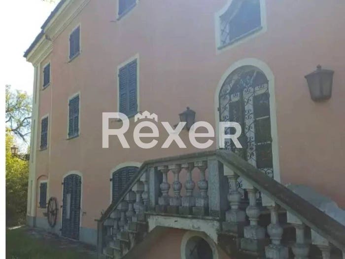 Casa con 6 locali in vendita in Strada Stradella, Novi Ligure