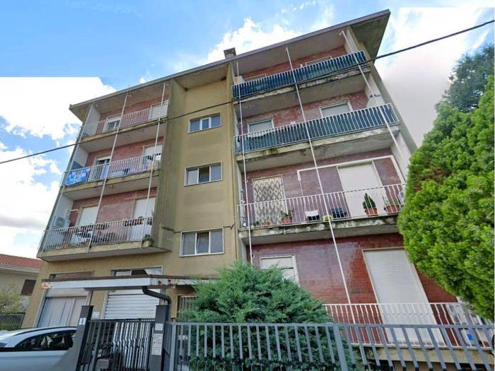 Appartamento trilocale in vendita in Via iv novembre, Centro, Lonate Pozzolo