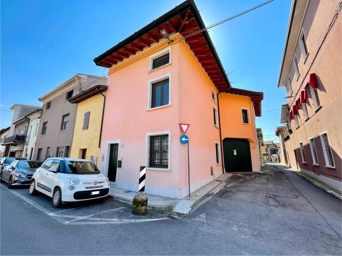 Casa trilocale in vendita in Via Giacomo Matteotti, Centro, Leno