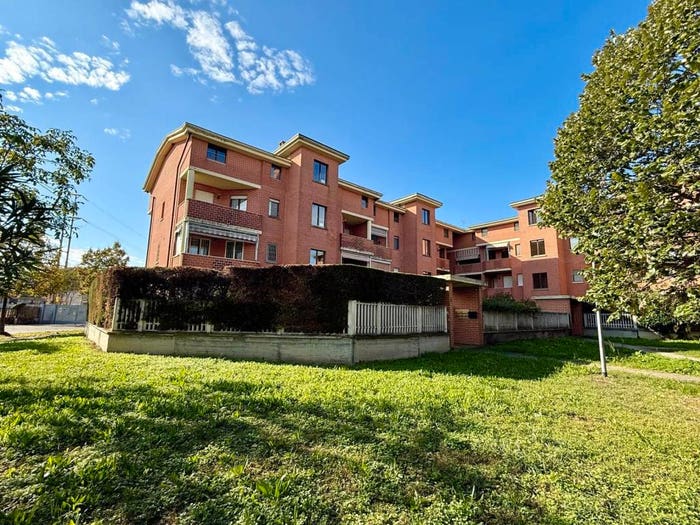 Appartamento con 6 locali in vendita in Via Riccardo Lombardi, Nichelino