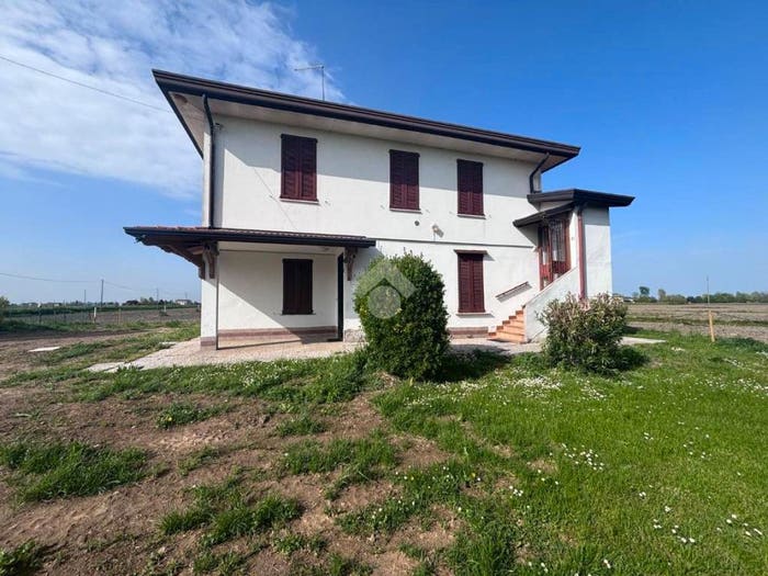 Casa con 6 locali in vendita in Via Giacomo Matteotti, Correzzola
