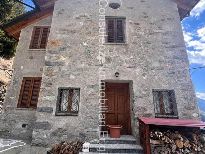 Appartamento trilocale in vendita in Via A Zubiani, Sondalo