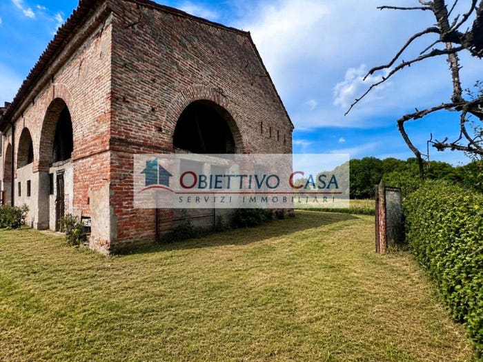 Casa con 5 locali in vendita in Via Roma, Centro, San Pietro Viminario