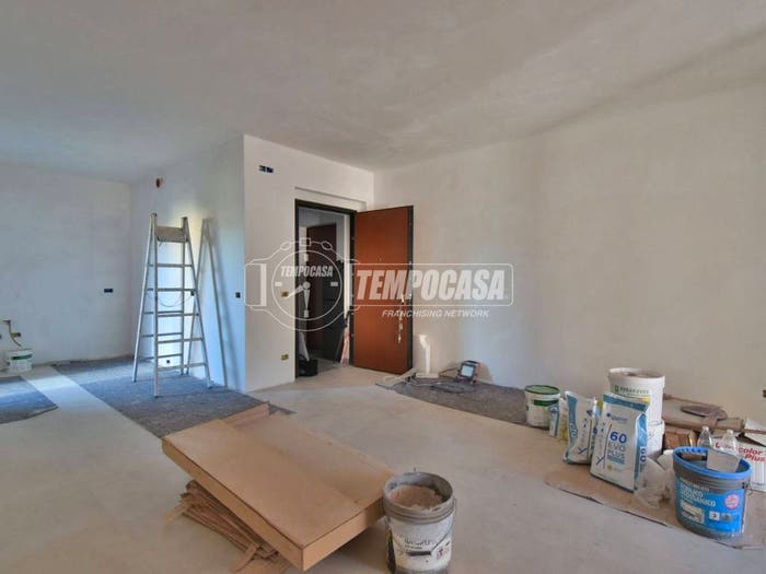 Appartamento trilocale in vendita in fonte dei cavalli, Centro, Caldarola
